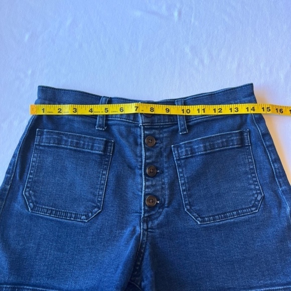 J. Crew button front denim shorts with front patch pockets sz 28 - Picture 4 of 9
